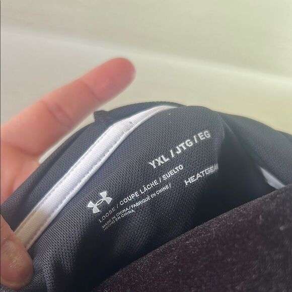 Under Armour Black HeatGear Jacket   E - Picture 2 of 6